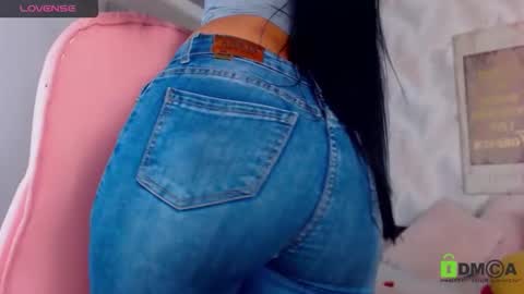 Snapshot of katha_18 chatting on 11/24/25, 06:18 katy online show from 11/24/25, 06:18