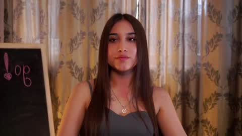 OLIVIA  online show from 04/17/26, 07:44