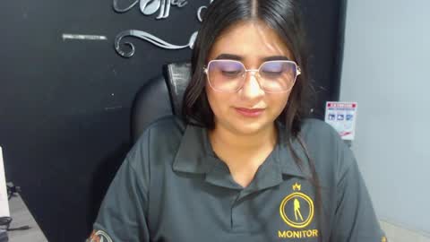 Call me Lau  online show from 04/29/26, 10:49