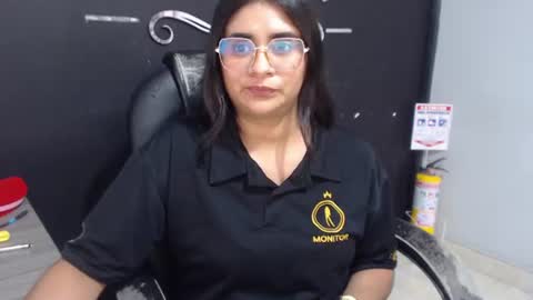 Snapshot of kathe0v chatting on 06/22/26, 09:56 Call me Lau online show from 06/22/26, 09:56