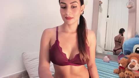 Snapshot of kathe_vergara chatting on 12/28/24, 07:43 kathe online show from 12/28/24, 07:43