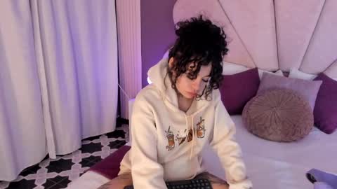 KatheGomez  online show from 04/15/26, 03:13