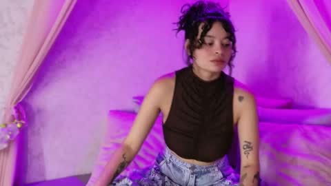 KatheGomez  online show from 06/05/26, 03:02