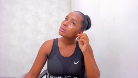 Snapshot of katherin_cruzz chatting on 12/18/24, 11:45 katherin online show from 12/18/24, 11:45