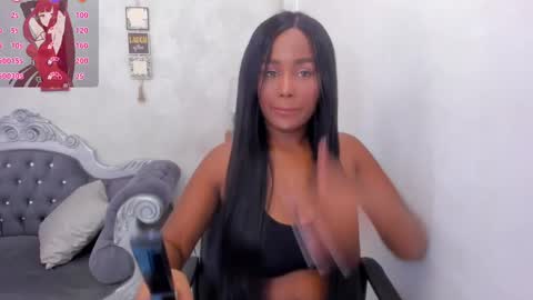 Snapshot of katherin_cruzz chatting on 05/21/26, 08:27 katherin online show from 05/21/26, 08:27