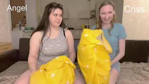 Snapshot of katherinalubic chatting on 03/27/26, 04:51 Angel and Kriss online show from 03/27/26, 04:51