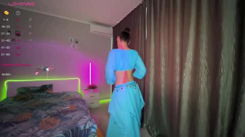 Snapshot of katherine__ross chatting on 05/01/26, 09:03 katherine__ross online show from 05/01/26, 09:03