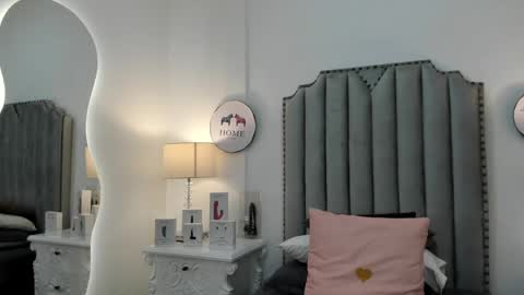 KATHE   online show from 04/15/26, 11:28