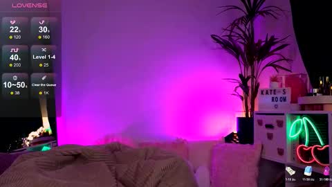 Snapshot of katherineswan chatting on 02/25/26, 06:50 Katherine Swan online show from 02/25/26, 06:50