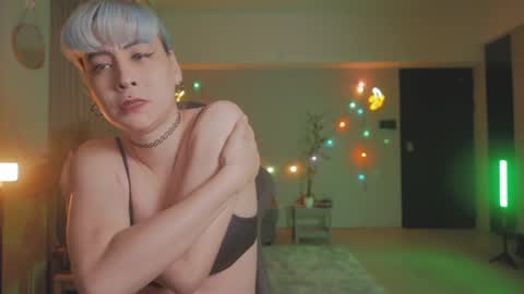 Kathy online show from 02/18/25, 01:44