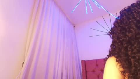 Katherine  online show from 09/30/25, 09:20