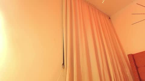 Katherine  online show from 10/01/25, 08:26