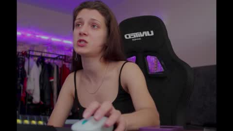 Snapshot of kathleen_frost chatting on 09/23/25, 06:49 kathleen_frost online show from 09/23/25, 06:49