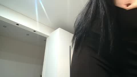 Snapshot of kathrineberry chatting on 05/18/26, 06:41 KathrineBerry online show from 05/18/26, 06:41