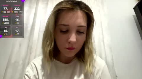 Snapshot of kathrinekiening chatting on 06/12/26, 03:22 Jessie online show from 06/12/26, 03:22