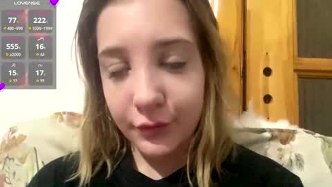 Snapshot of kathrinekiening chatting on 07/12/26, 08:11 Jessie online show from 07/12/26, 08:11