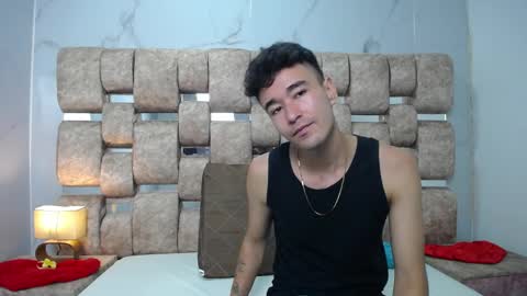 Kaht y Aiden online show from 04/01/26, 05:21