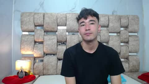 Kaht y Aiden online show from 04/22/26, 12:50