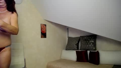 Kathy online show from 10/29/25, 04:15