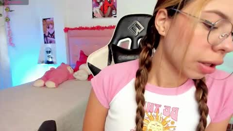 valentina  online show from 02/17/26, 12:45