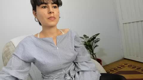 katia_12_ online show from 01/07/25, 11:35