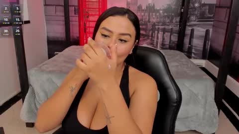 Katia online show from 10/23/25, 10:36