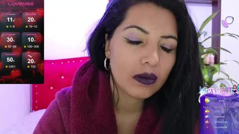 Snapshot of katia_collins chatting on 02/02/25, 01:30 Katia collins online show from 02/02/25, 01:30