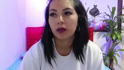 Snapshot of katia_collins chatting on 02/10/25, 03:35 Katia collins online show from 02/10/25, 03:35