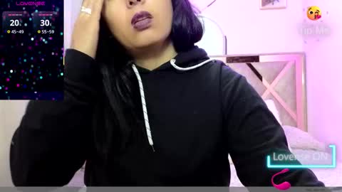 Snapshot of katia_collins chatting on 10/16/25, 12:17 Katia collins online show from 10/16/25, 12:17