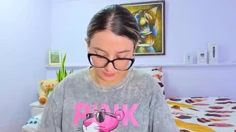 Khaterine online show from 09/28/25, 12:21