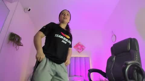 Katia  online show from 10/30/25, 11:22