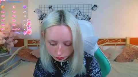 Katia  online show from 03/25/26, 06:52