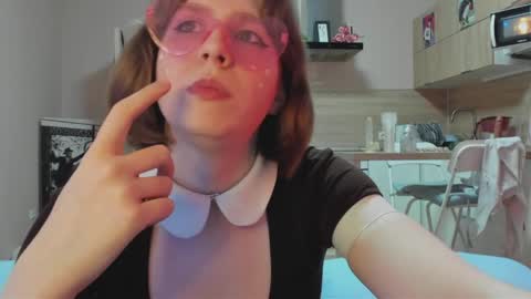 KatieNPZD online show from 05/04/26, 09:00