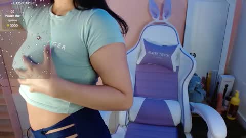 katia online show from 12/23/25, 09:29