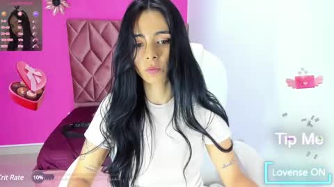 Snapshot of katia_sex25 chatting on 03/07/25, 10:43 Katia online show from 03/07/25, 10:43