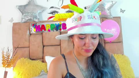 Katia Cuper  online show from 01/13/25, 04:08