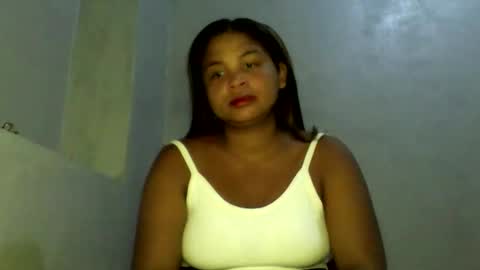 Snapshot of katibeauty00 chatting on 05/06/26, 07:35 katibeauty00 online show from 05/06/26, 07:35