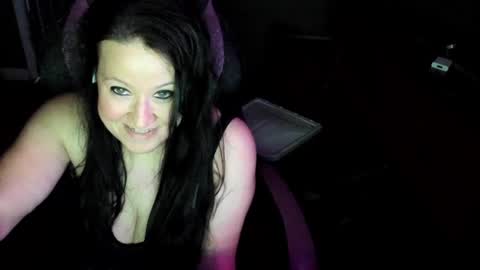 Katie online show from 12/05/24, 02:31