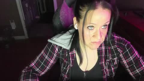 Katie online show from 01/12/25, 03:28