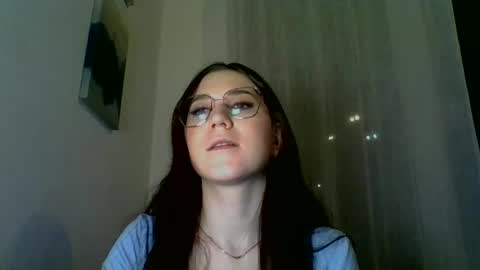 katie_foxi online show from 02/21/25, 11:21
