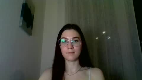 katie_foxi online show from 03/05/25, 06:12