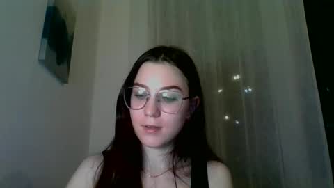 katie_foxi online show from 03/07/25, 10:21