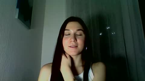 katie_foxi online show from 11/20/25, 04:07