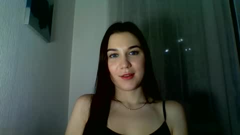 katie_foxi online show from 12/03/25, 05:11