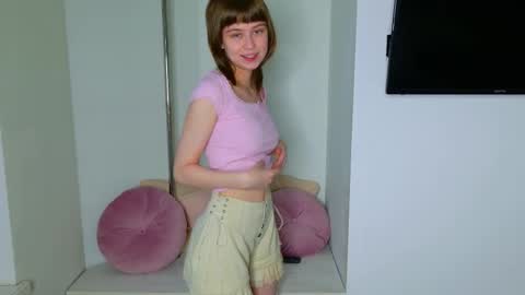 Katie online show from 09/20/25, 01:45