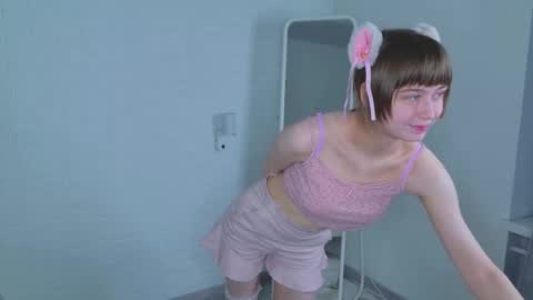 Katie online show from 10/04/25, 01:53