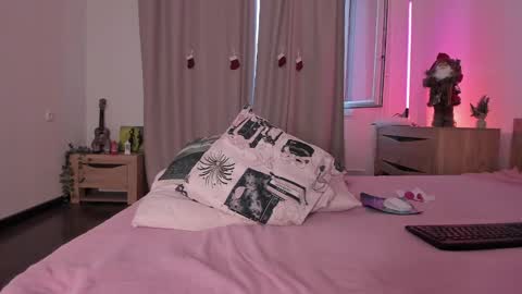 Kate online show from 01/14/25, 12:14