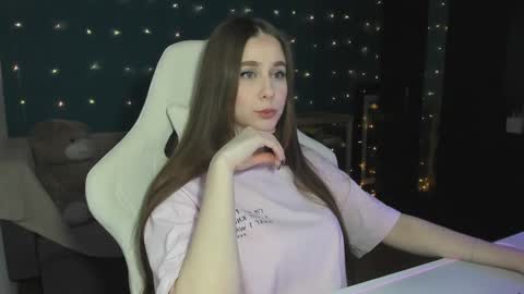 Katie online show from 12/03/24, 10:40