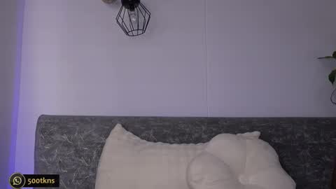 Snapshot of katiecruz_ chatting on 01/12/26, 10:31 Katie online show from 01/12/26, 10:31