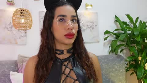 Katie online show from 06/02/26, 10:50